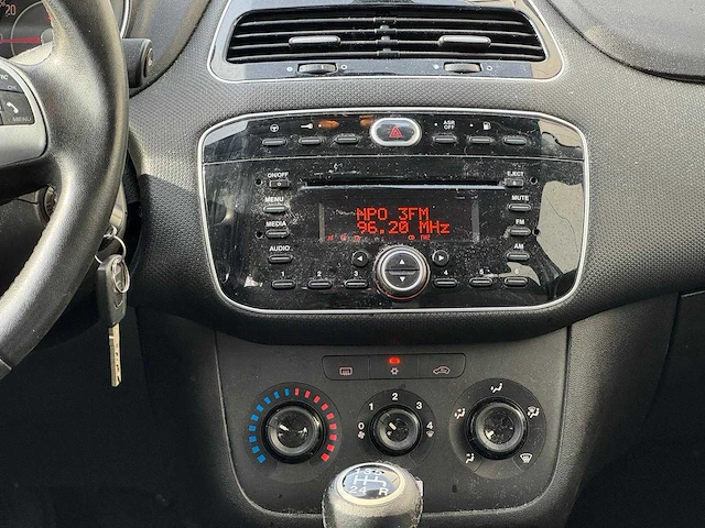 Fiat - 2014 - punto evo - 1.4 nat. pow. street - 3-xbz-18 - afbeelding 5 van  17