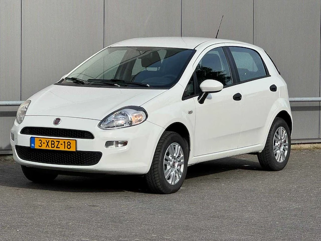 Fiat - 2014 - punto evo - 1.4 nat. pow. street - 3-xbz-18 - afbeelding 1 van  17