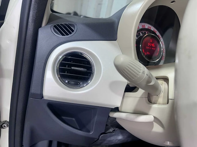 Fiat - 500 - 1.2 lounge automaat- 32-jjs-7 - afbeelding 4 van  22