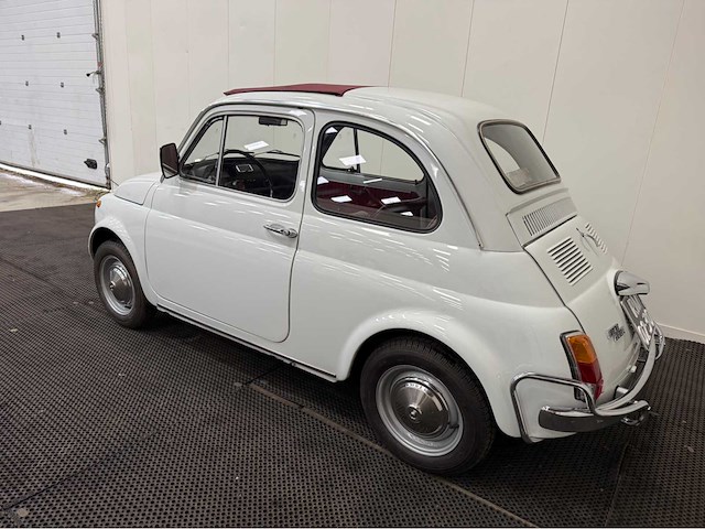 Fiat - 500 - oldtimer - 1969 - afbeelding 31 van  34
