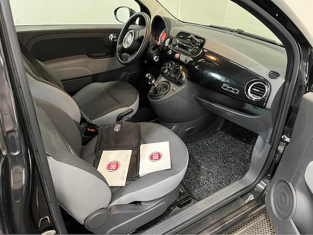 Fiat - 500 - personenauto - 2014 - afbeelding 2 van  28