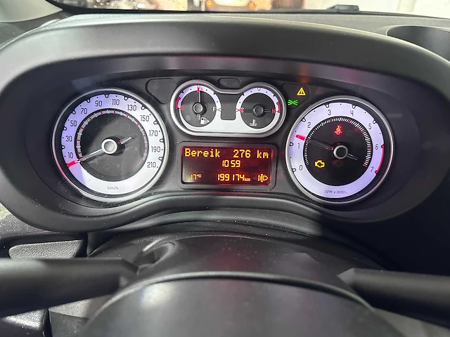 Fiat - 500 l - 0.9 twinair easy eco - 3-xpd-94 - afbeelding 3 van  20