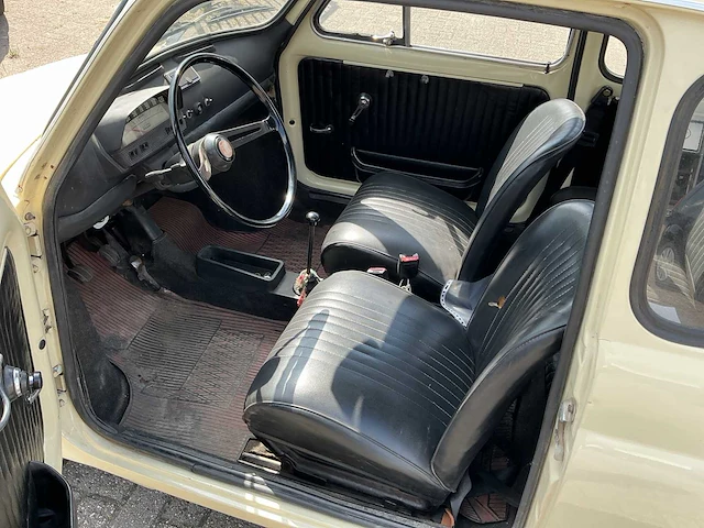 Fiat - 500 l - 500 - oldtimer - afbeelding 6 van  8
