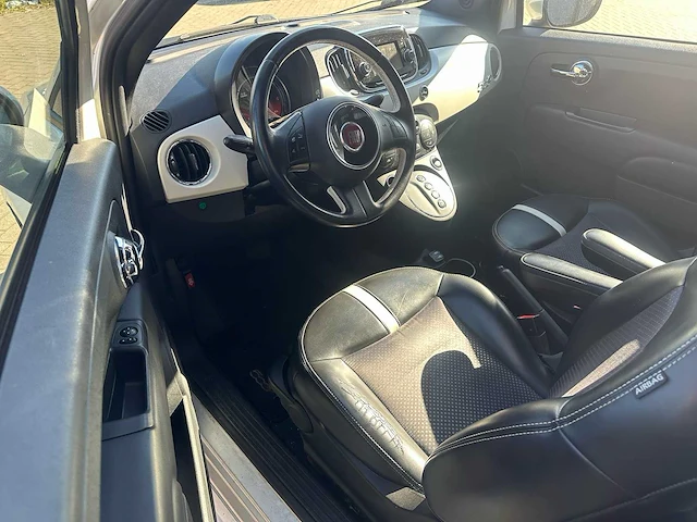 Fiat - automaat - 2015 - 500 - e 24kwh - personenauto - afbeelding 2 van  17