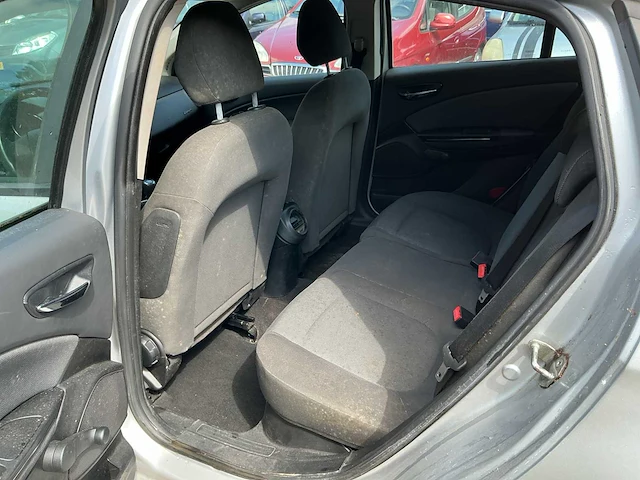 Fiat - bravo - 1.4 dynamic - personenauto - afbeelding 3 van  12