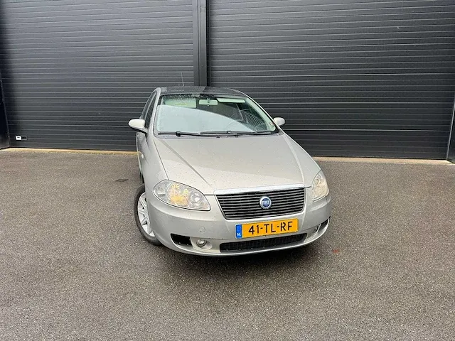 Fiat - croma - 2.2-16v emotion - 41-tl-rf - 2006 - afbeelding 15 van  21