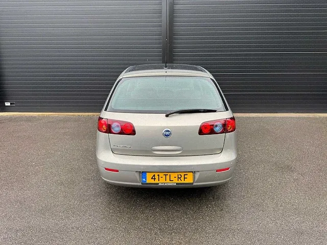 Fiat - croma - 2.2-16v emotion - 41-tl-rf - 2006 - afbeelding 19 van  21