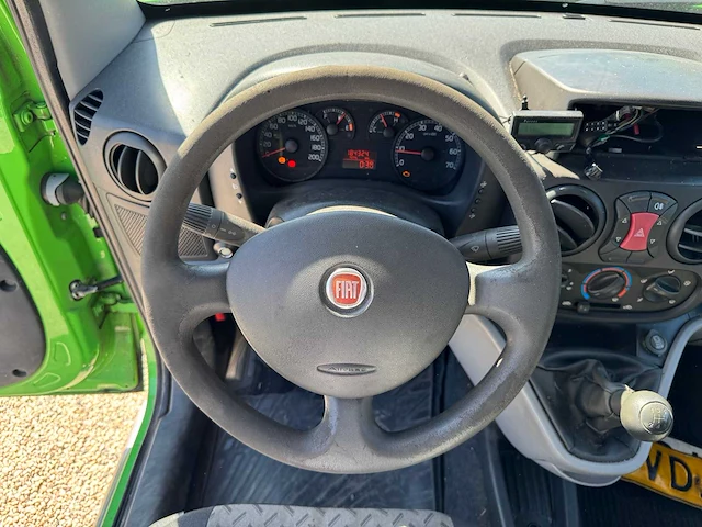 Fiat - doblò - 1.3 mj basis - 8-vdj-25 - 2009 - afbeelding 15 van  22