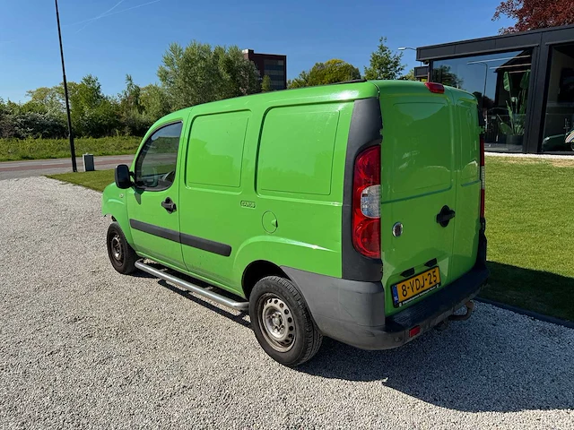 Fiat - doblò - 1.3 mj basis - 8-vdj-25 - 2009 - afbeelding 17 van  22