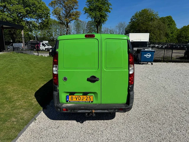 Fiat - doblò - 1.3 mj basis - 8-vdj-25 - 2009 - afbeelding 19 van  22