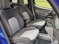 Fiat - doblò - 1.4 family plus - 70-th-dt - 2006 - afbeelding 15 van  23