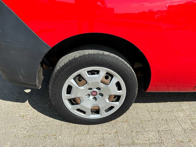 Fiat - doblò cargo - 1.3 mj l2h1 - 2015 - van - afbeelding 17 van  28