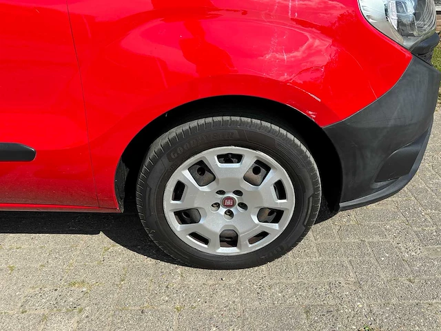 Fiat - doblò cargo - 1.3 mj l2h1 - 2015 - van - afbeelding 18 van  28