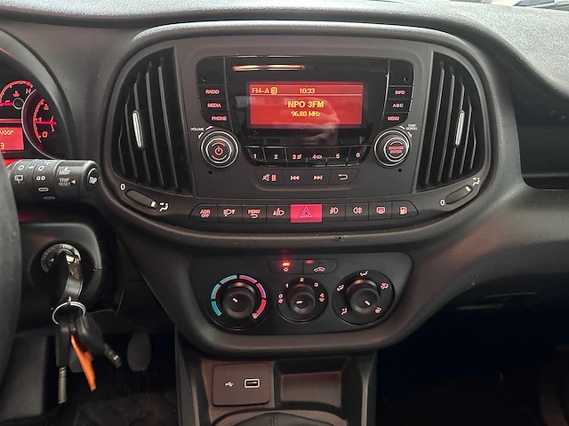 Fiat - doblò cargo - 1.4 t-jet cng l2h1sx - v-883-zz - afbeelding 13 van  17