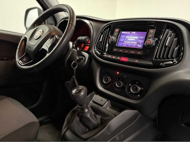 Fiat - doblò cargo - bedrijfswagen - 2019 - afbeelding 2 van  27