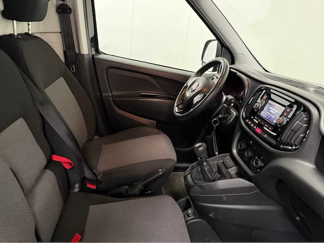 Fiat - doblò cargo - bedrijfswagen - 2019 - afbeelding 5 van  27