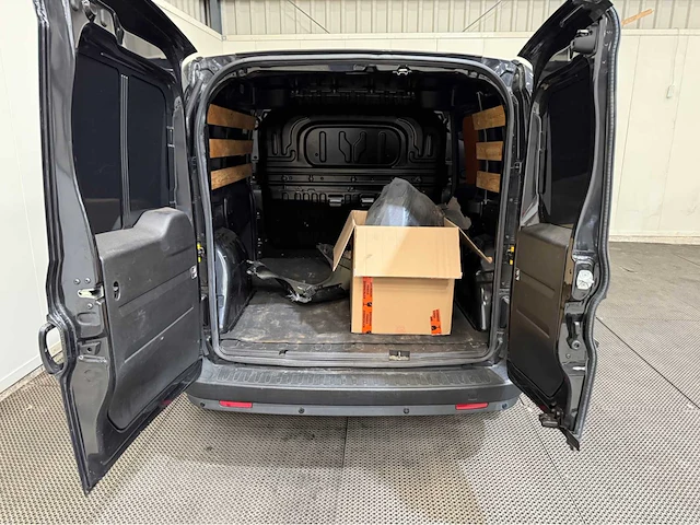 Fiat - doblò cargo - bedrijfswagen - 2019 - afbeelding 10 van  27