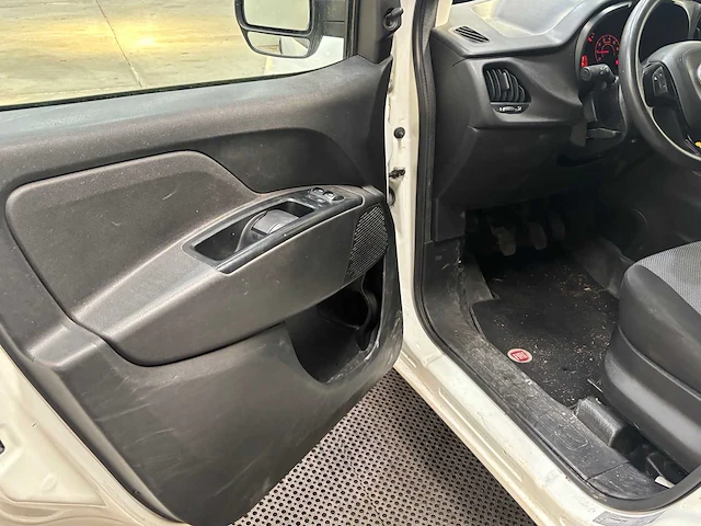 Fiat - doblò cargo 2018 - 1.3 mj l1h1 actual - 2018 - van - afbeelding 14 van  28