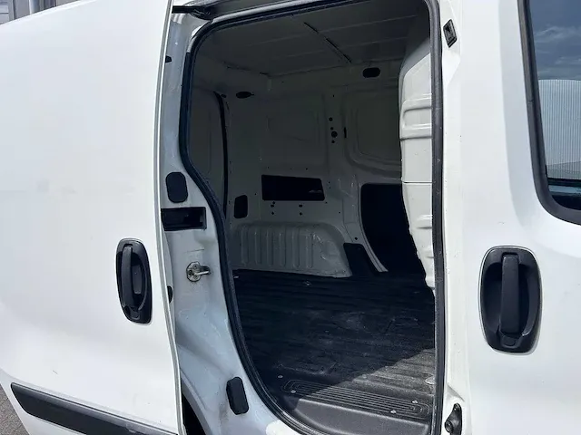 Fiat - fiorino - 1.3 mj sx - vr-245-z - 2015 - afbeelding 2 van  17