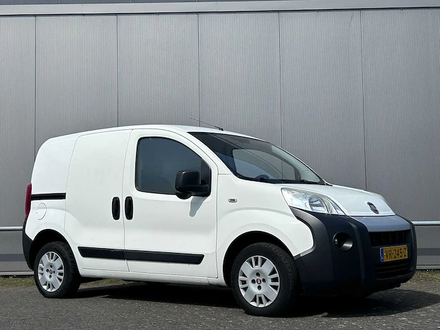 Fiat - fiorino - 1.3 mj sx - vr-245-z - 2015 - afbeelding 11 van  17