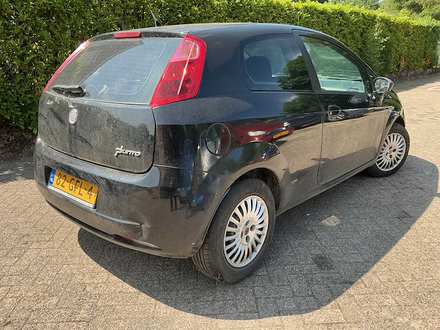 Fiat - grande punto - 1.2 active - personenauto - afbeelding 13 van  17