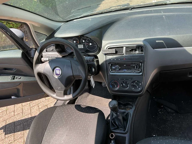 Fiat - grande punto - 1.2 active - personenauto - afbeelding 15 van  17