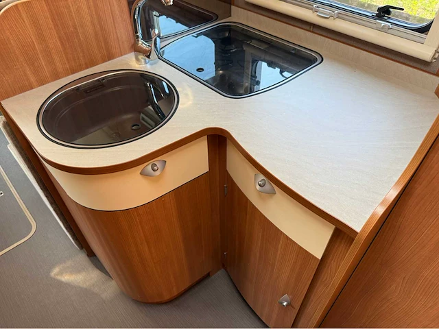 Fiat - itineo - sb 720 - integraal - stapelbed - hefbed - levelsysteem - camper - 2012 - afbeelding 14 van  62