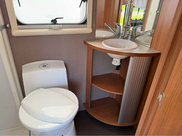 Fiat - itineo - sb 720 - integraal - stapelbed - hefbed - levelsysteem - camper - 2012 - afbeelding 19 van  62