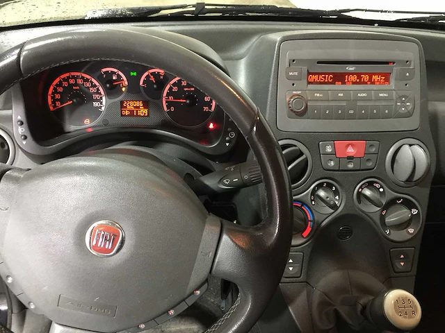 Fiat - panda - 1.2 edizione cool - 97-rnd-8 - afbeelding 2 van  20