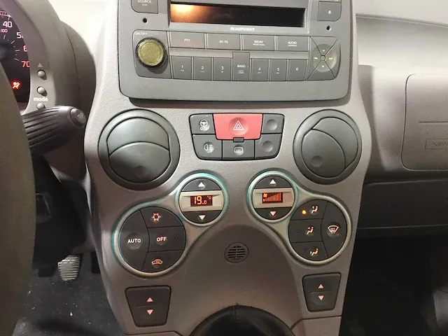 Fiat - panda - 1.2 emotion - 25-nv-rf - afbeelding 4 van  20