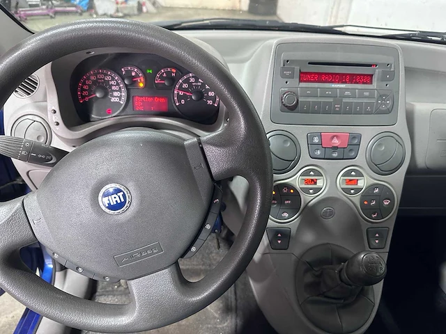 Fiat - panda - 1.2 sportsound - 82-rt-hk - afbeelding 10 van  19