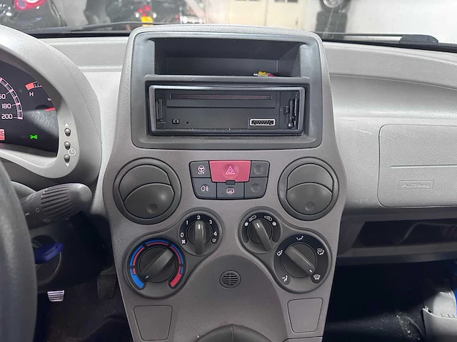 Fiat - panda - 1.3 jtd navigator - 34-sj-vb - afbeelding 5 van  17