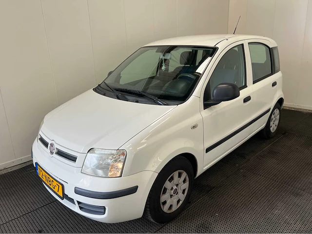 Fiat - panda - personenauto - 2010 - afbeelding 1 van  22