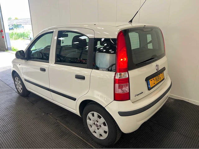 Fiat - panda - personenauto - 2010 - afbeelding 16 van  22