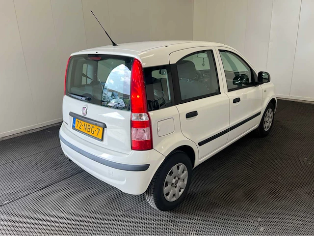 Fiat - panda - personenauto - 2010 - afbeelding 18 van  22