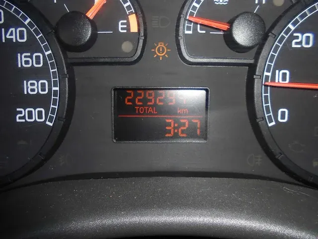 Fiat - punto - 1.4-16v dynamic -79-pf-hr - afbeelding 2 van  11