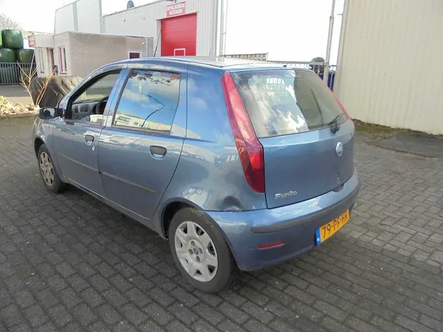 Fiat - punto - 1.4-16v dynamic -79-pf-hr - afbeelding 6 van  11