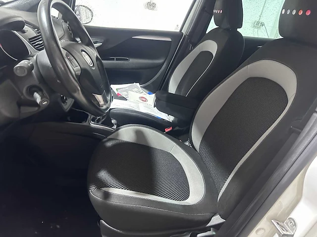 Fiat - punto evo - 0.9 twinair racing - 8-ttx-07 - afbeelding 7 van  22