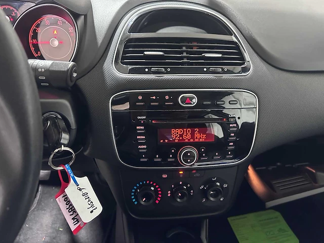 Fiat - punto evo - 1.2 pop - 1-zlb-78 - afbeelding 5 van  19