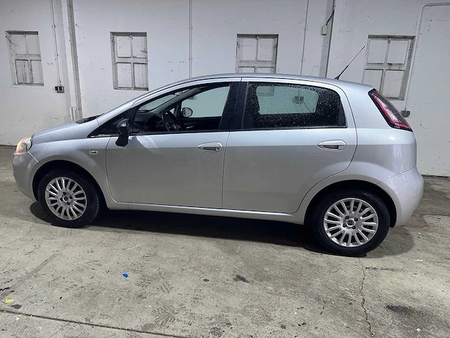 Fiat - punto evo - 1.2 pop - 1-zlb-78 - afbeelding 12 van  19