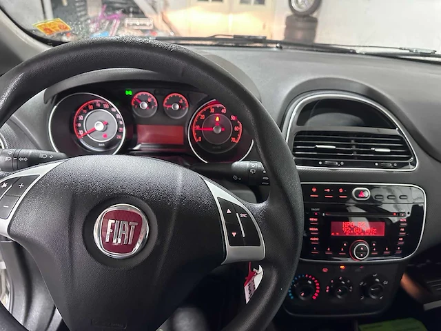 Fiat - punto evo - 1.2 pop - 1-zlb-78 - afbeelding 19 van  19