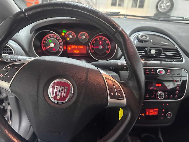 Fiat - punto evo - 1.3 m-jet dynamic - 34-rfk-8 - afbeelding 9 van  16