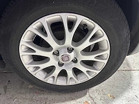 Fiat - punto evo - 1.3 m-jet dynamic - 78-psh-2 - afbeelding 8 van  16