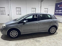 Fiat - punto evo - 1.3 m-jet dynamic - 78-psh-2 - afbeelding 9 van  16
