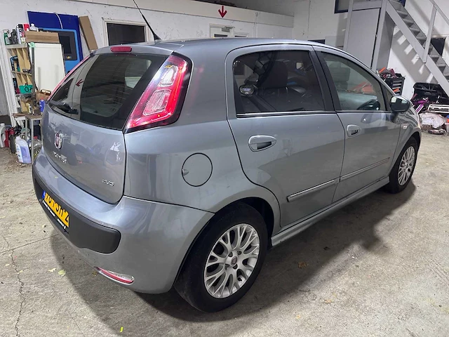 Fiat - punto evo - 1.3 m-jet dynamic - 78-psh-2 - afbeelding 12 van  16
