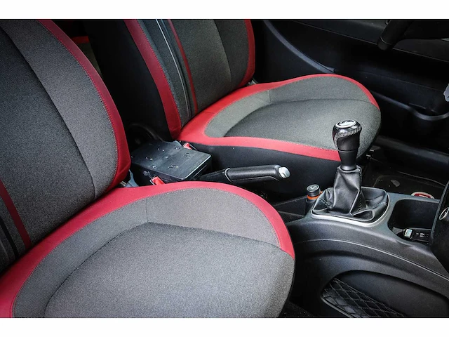 Fiat - punto evo - 1.3 m-jet easy 22-xnh-1 - afbeelding 11 van  17