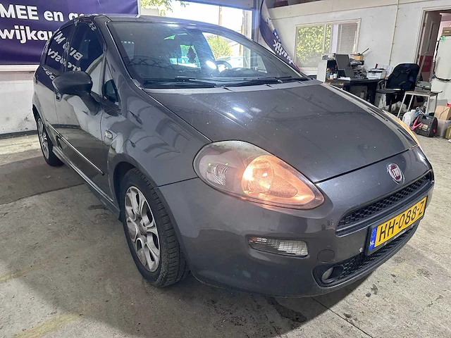 Fiat - punto evo - 1.3 m-jet lounge - hh-088-z - afbeelding 14 van  18