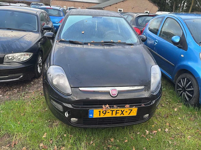 Fiat - punto evo - 1.3 m-jet mylife - 19-tfx-7 - afbeelding 12 van  16