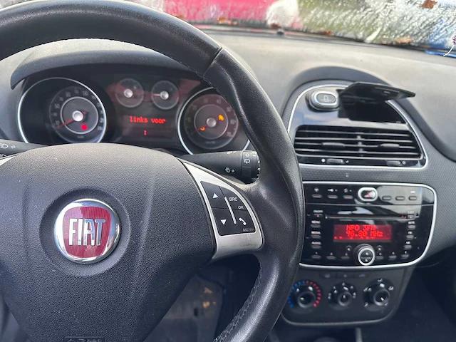 Fiat - punto evo - 1.3 m-jet mylife - 19-tfx-7 - afbeelding 14 van  16