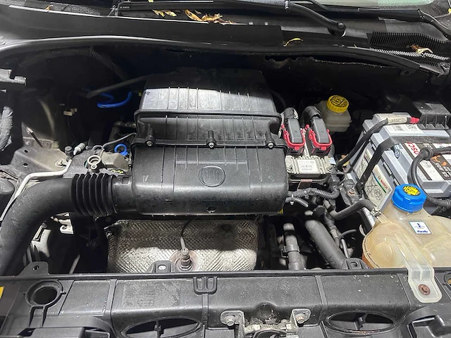 Fiat - punto evo - 1.4 dynamic - 02-ktf-9 - afbeelding 11 van  21